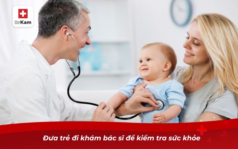 Hình ảnh nhiệt miệng ở trẻ sơ sinh và cách nhận biết sớm 5 Đưa trẻ đi khám bác sĩ để kiểm tra sức khỏe